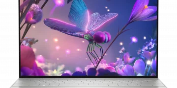 Dell XPS 13 Plus 9320 screen with dragonfly